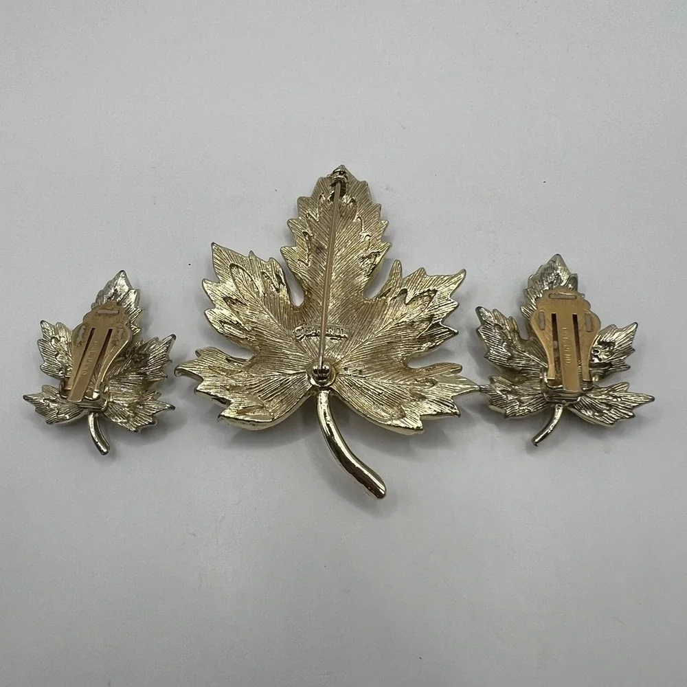 Sarah Coventry Leaf‎ Brooch Earrings Clip On Gold Silver Tone Holiday Pin